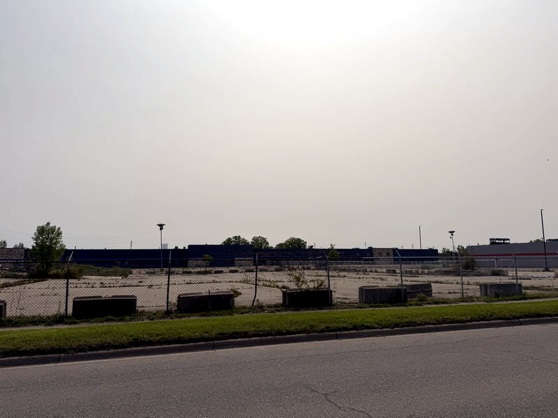 Flint Mall Shopping Center (cancelled) - June 3 2025 (newer photo)